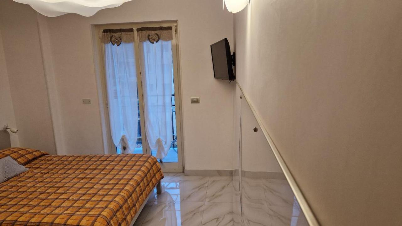 Apartamento Olimpia Arma di Taggia Exterior foto