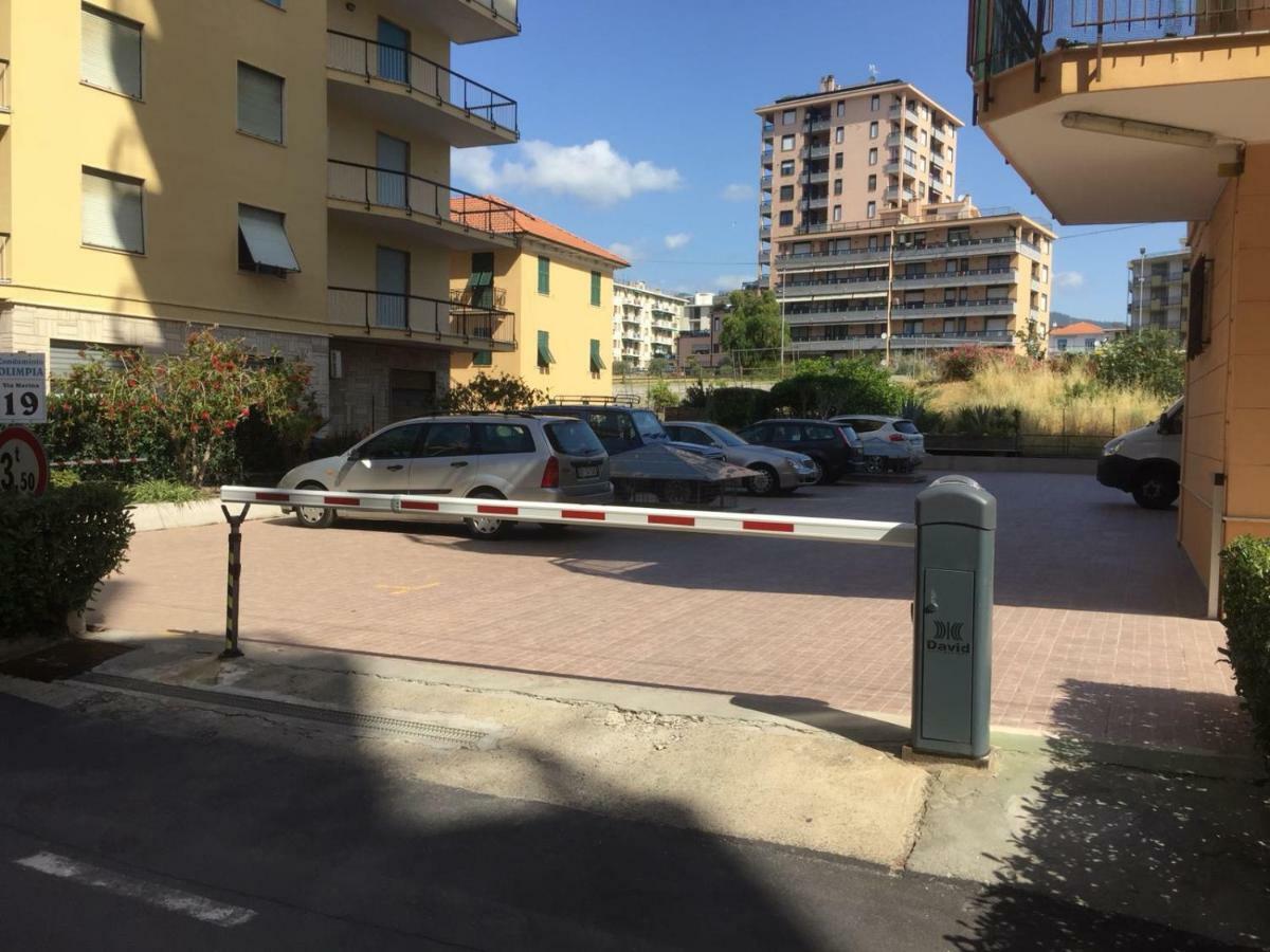 Apartamento Olimpia Arma di Taggia Exterior foto
